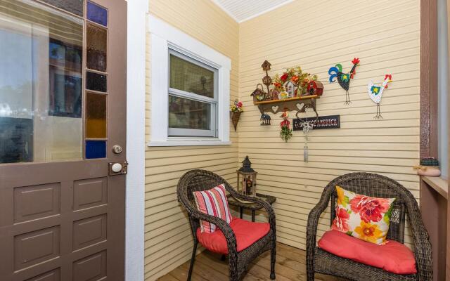 Mistletoe House in Fredericksburg