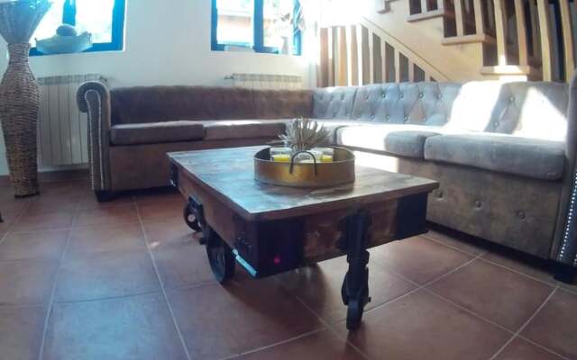 House with 6 Bedrooms in Otañes, with Wonderful Mountain View, Enclosed Garden And Wifi - 4 Km From the Beach