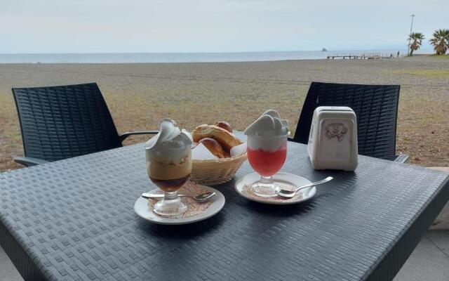 Casa IRIS 800 metri dal mare