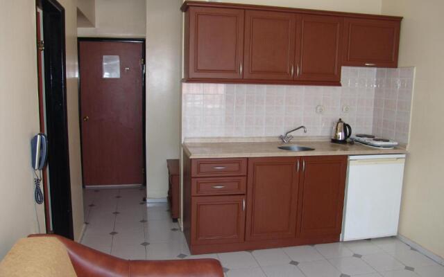 Amaris Apartments