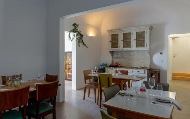 Cenoura-Brava Villas & Suites.