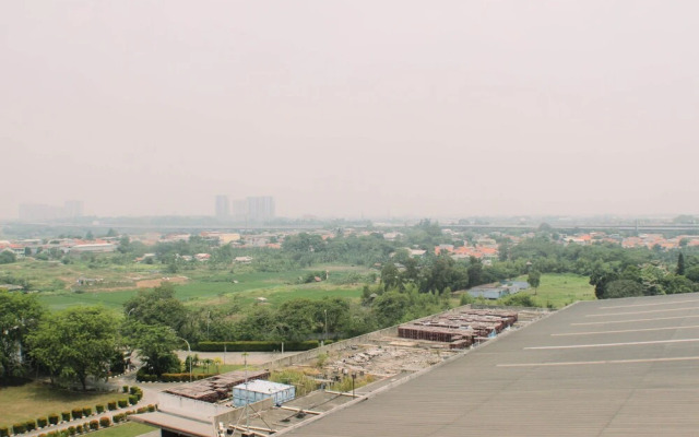Warm And Simply Studio Room At Azalea Suites Apartment