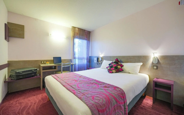 Brit Hotel Les Evens