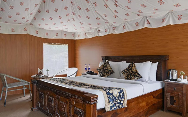 Kavish Holiday Hill Resort N Spa