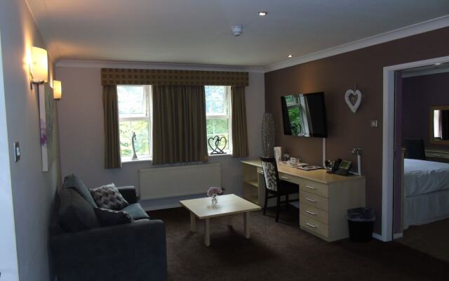 The Avenue Hotel