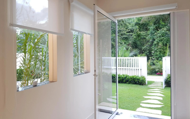 LINDA CASA TERREA UBATUBA - piscina, wifi, AC, churrasqueira, praia Lagoinha
