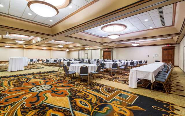 Clarion Hotel Convention Center