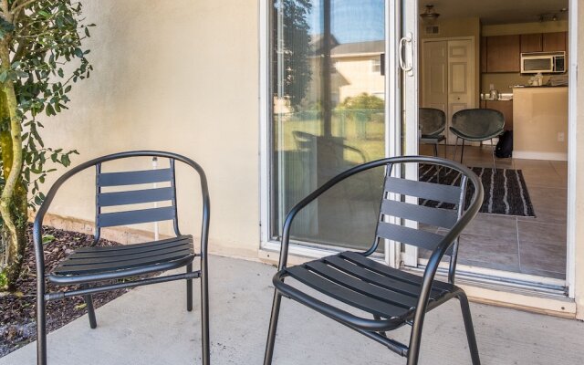 Sunny Apartments near Beach by Frontdesk