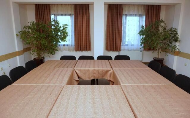 Rodopi Hotel
