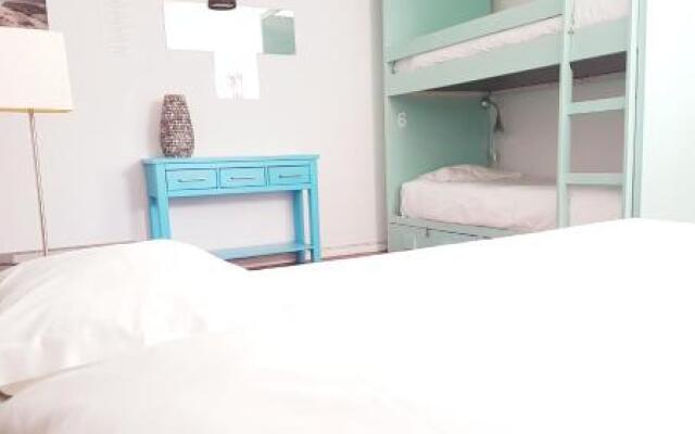 Blue Boutique Hostel & Suites