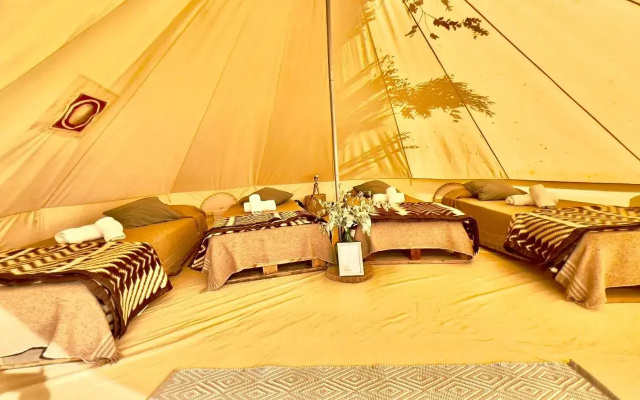 REFUGIO Natural Glamping