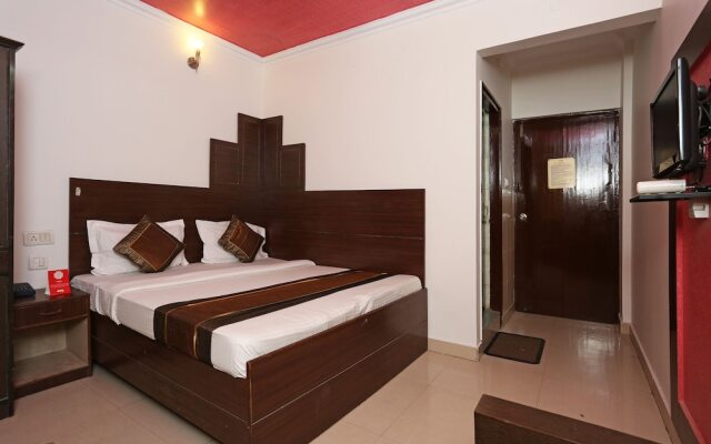OYO 3033 Radiant Hotel