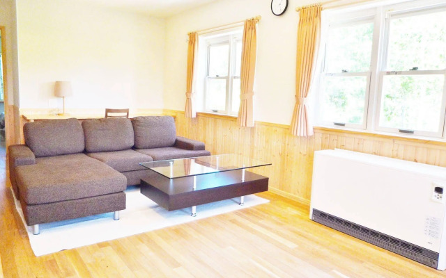 Resort House Niseko First