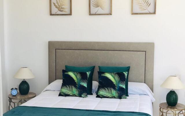 Canaryislandshost l Infinity views village - Heated Pool