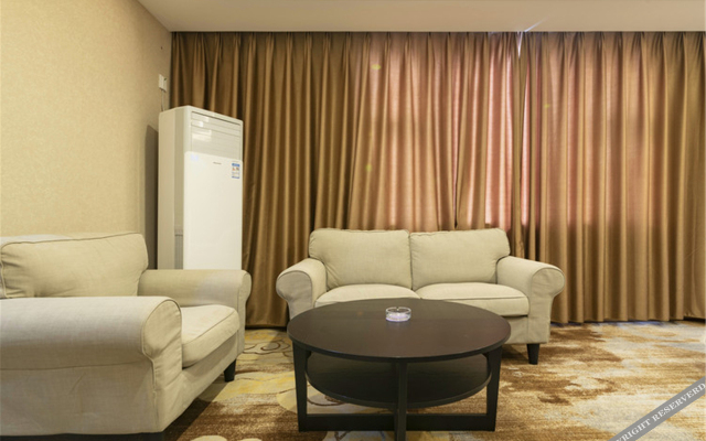 qingzhu Jinyue Hotel (Kuangshan Automobile Great World, Shanghai, Jinan)