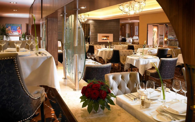 Westport Plaza Hotel