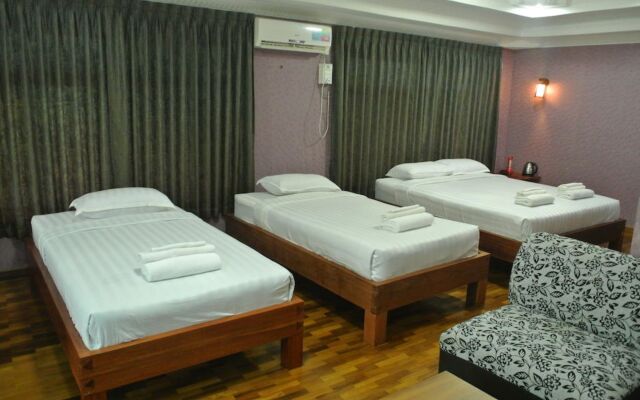 Yaewaddy Motel