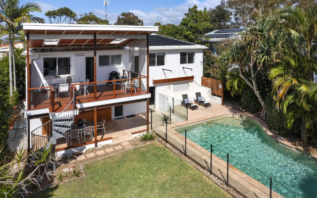 20 Ray Street Sunshine Beach