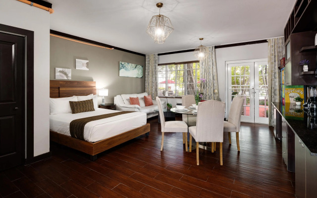 Tradewinds Apartment Hotel