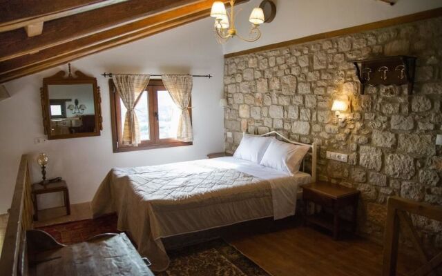 To Stolidi tis Psinthou