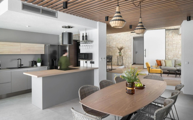 Vale Residence - exclusive & private property by the sea