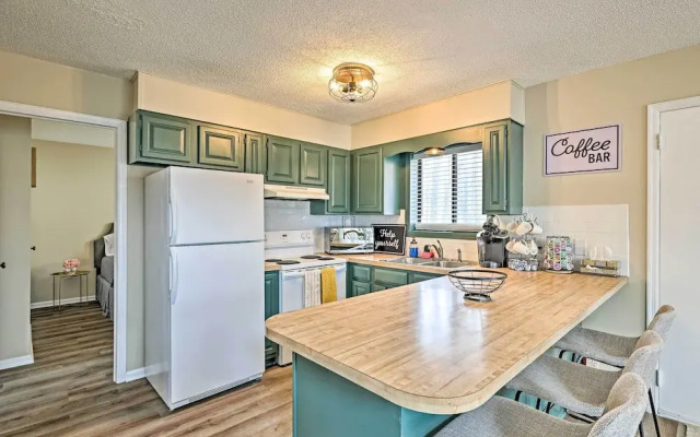 Golf, Ski + Fish: Cabin w/ Deck in Tobyhanna!