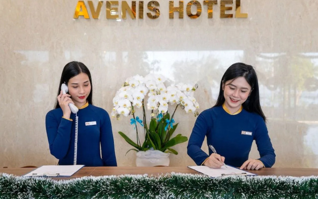 Avenis Hotel