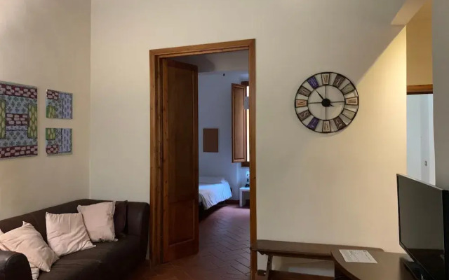 Sdrucciolo dei Pitti First Floor