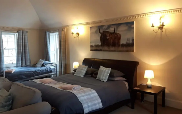 Easter house of Ross self catering