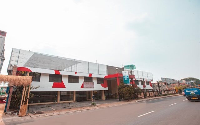 OYO 1383 Taman Cibinong 2