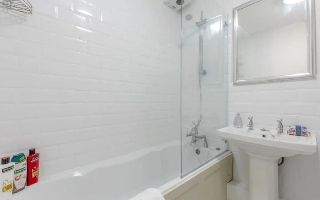Spacious 1 Bedroom Apartment in Bermondsey