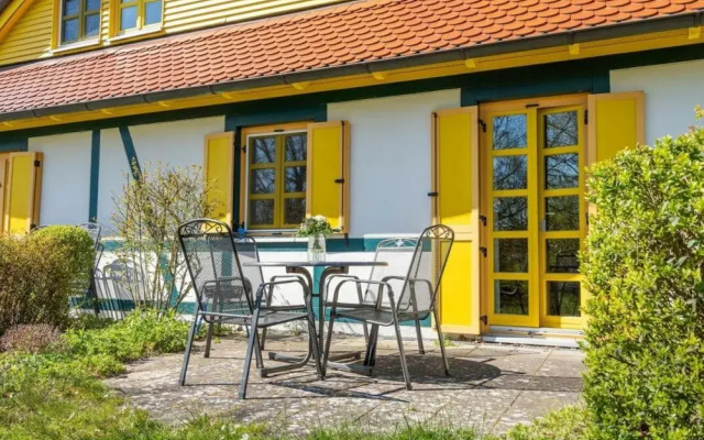 Comfy Apartment With Terrace