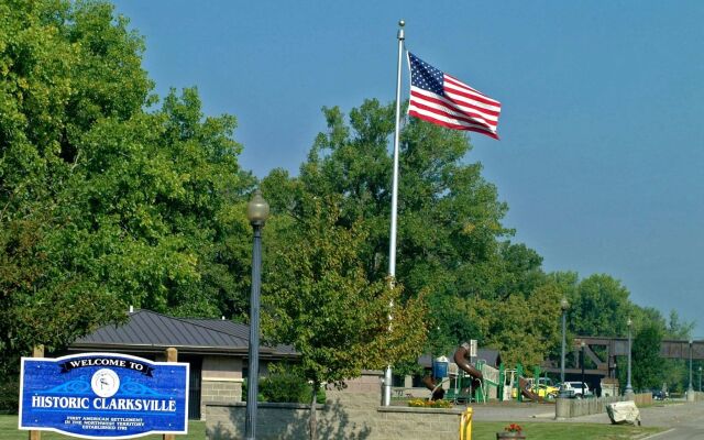 Hampton Inn Louisville-North/Clarksville