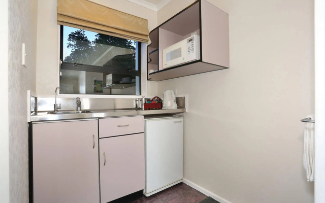 Shadzz Motel & Conference Centre