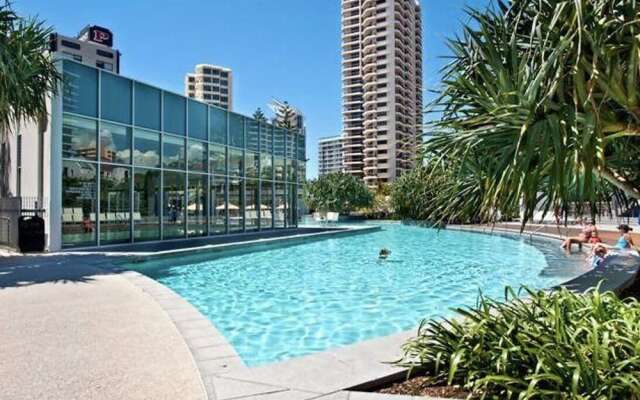 Sky Point Tower - Private Apartments