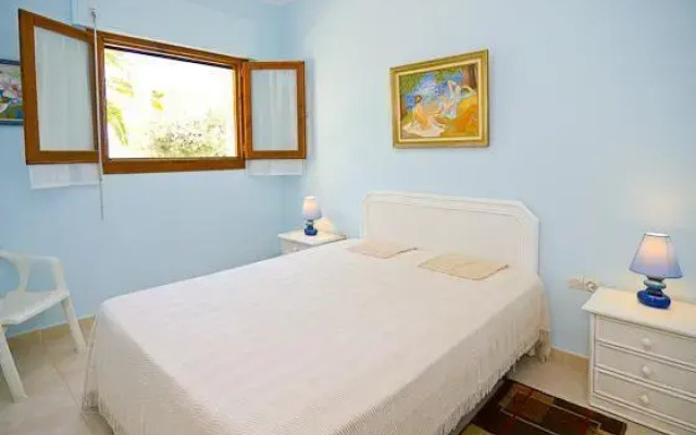 Apartment with views, pool in Benissa