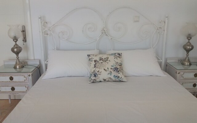 Estate Dafnopanagia Luxury Apartment