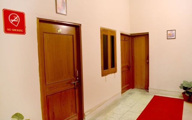 OYO 1806 Platinum House