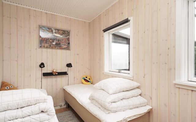 6 Person Holiday Home in Hojby
