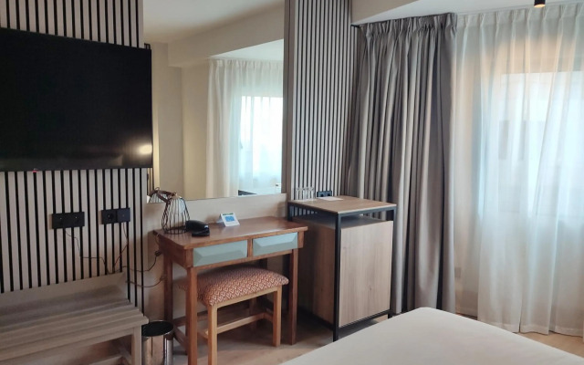 Hotel Sercotel Cuatro Postes