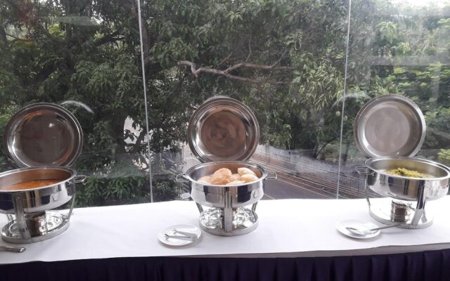 Hotel Lance International