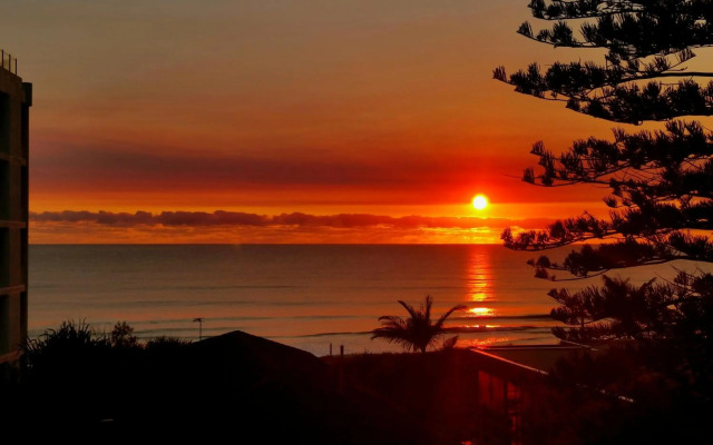 Surfers Chalet