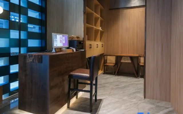 Yinxi Hotel (Langzhou WanXiang Hui Branch)