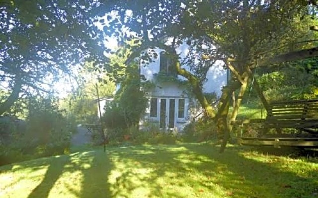 Lea cottage