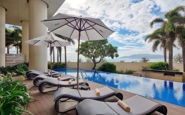 iBeach Luxury Seaview Apartment