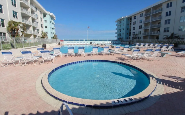 Sea Coast Gardens II 107