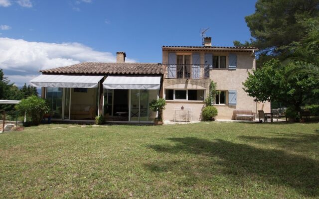 Modern Villa in Mougins With Private Pool