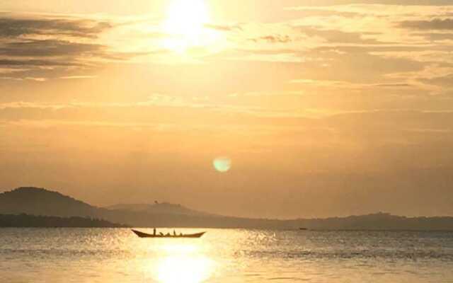 Kaazi LakeFront Villas