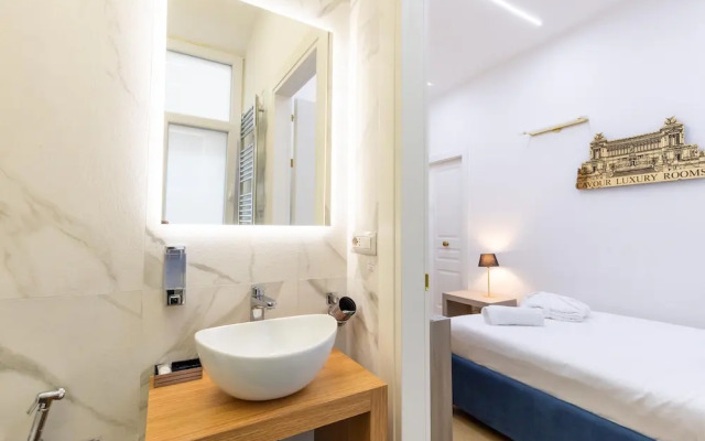 Cavour Luxury Rooms - LR Collection