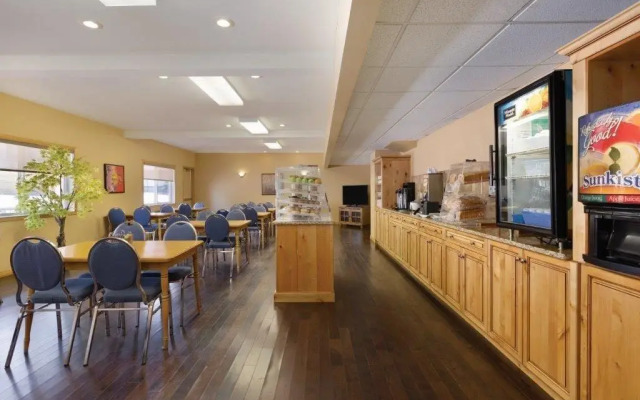 Canmore Rocky Mountain Inn